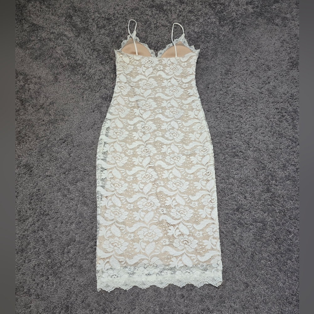 Windsor Floral Lace Midi Dress in Cream - Picture 6 of 6